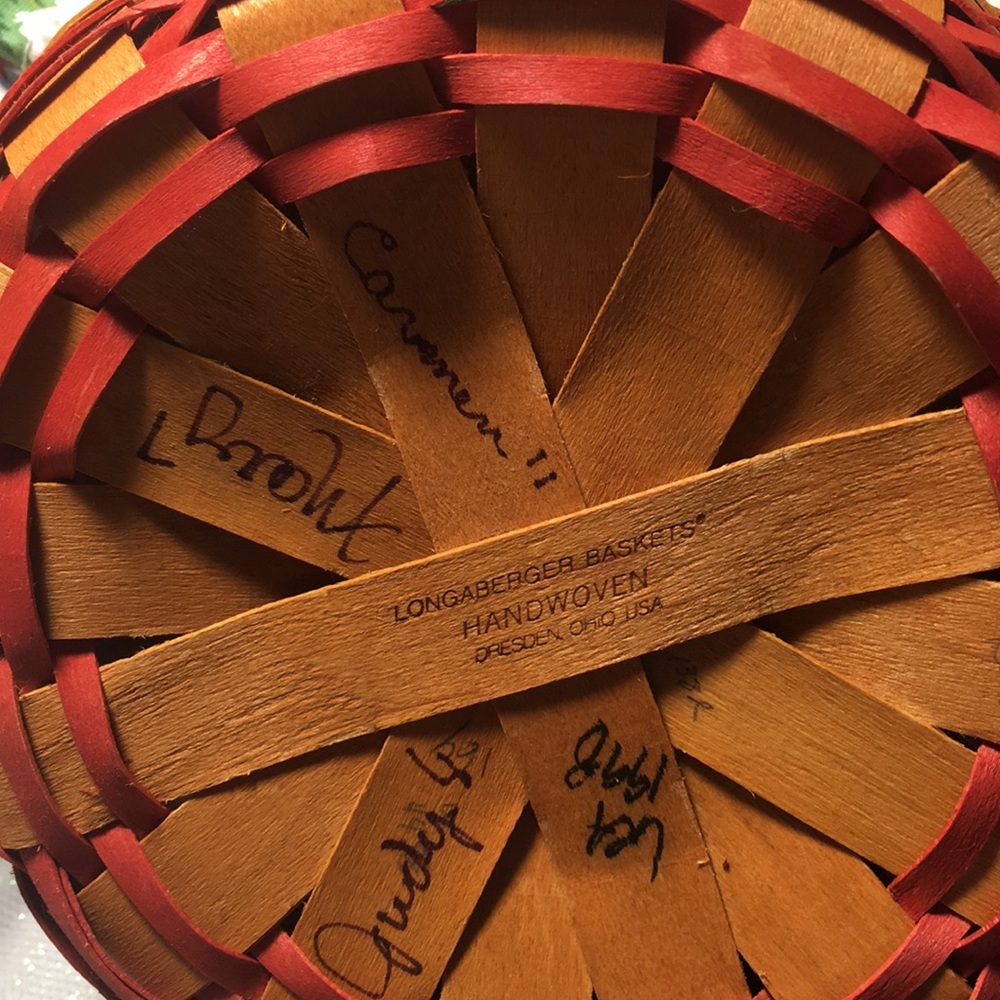 Longaberger basket and Cookbook - Picture 3 of 8